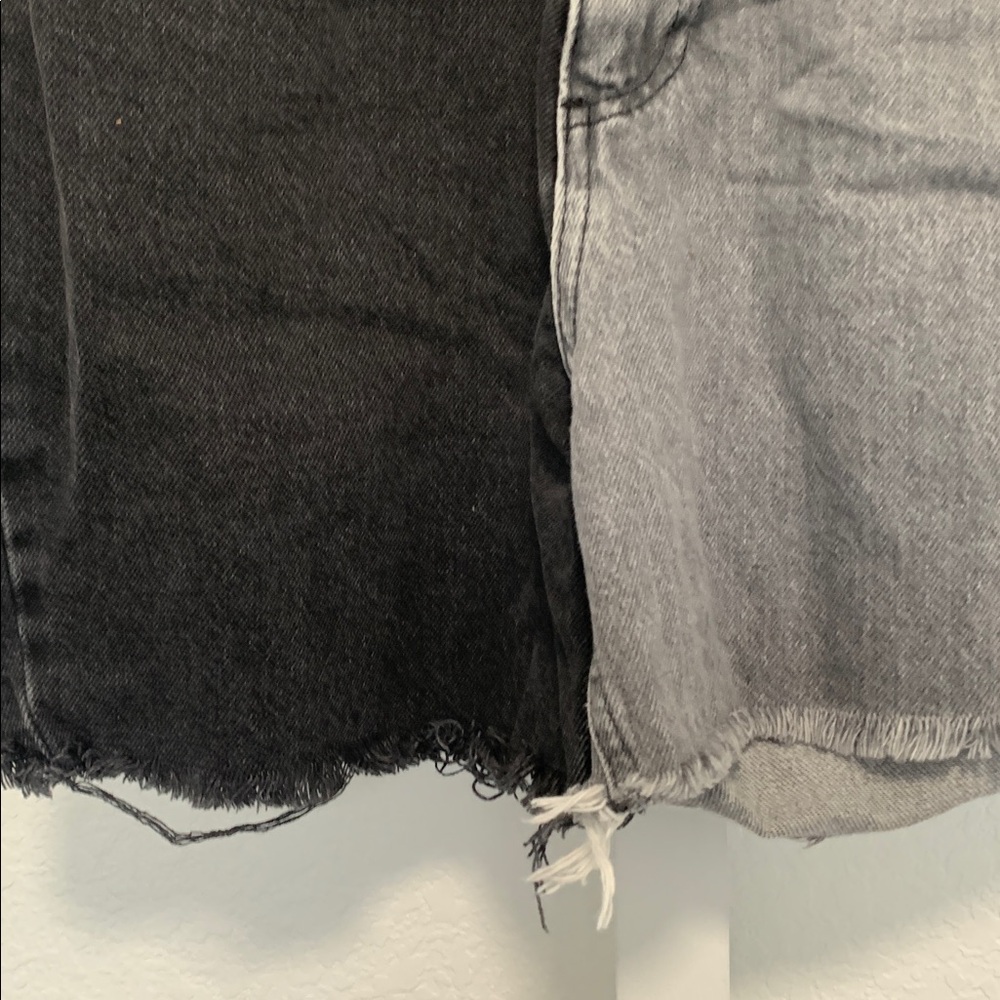 The Ragged Priest Black Gray Colorblock Jean Shorts Size Medium - Picture 3 of 10